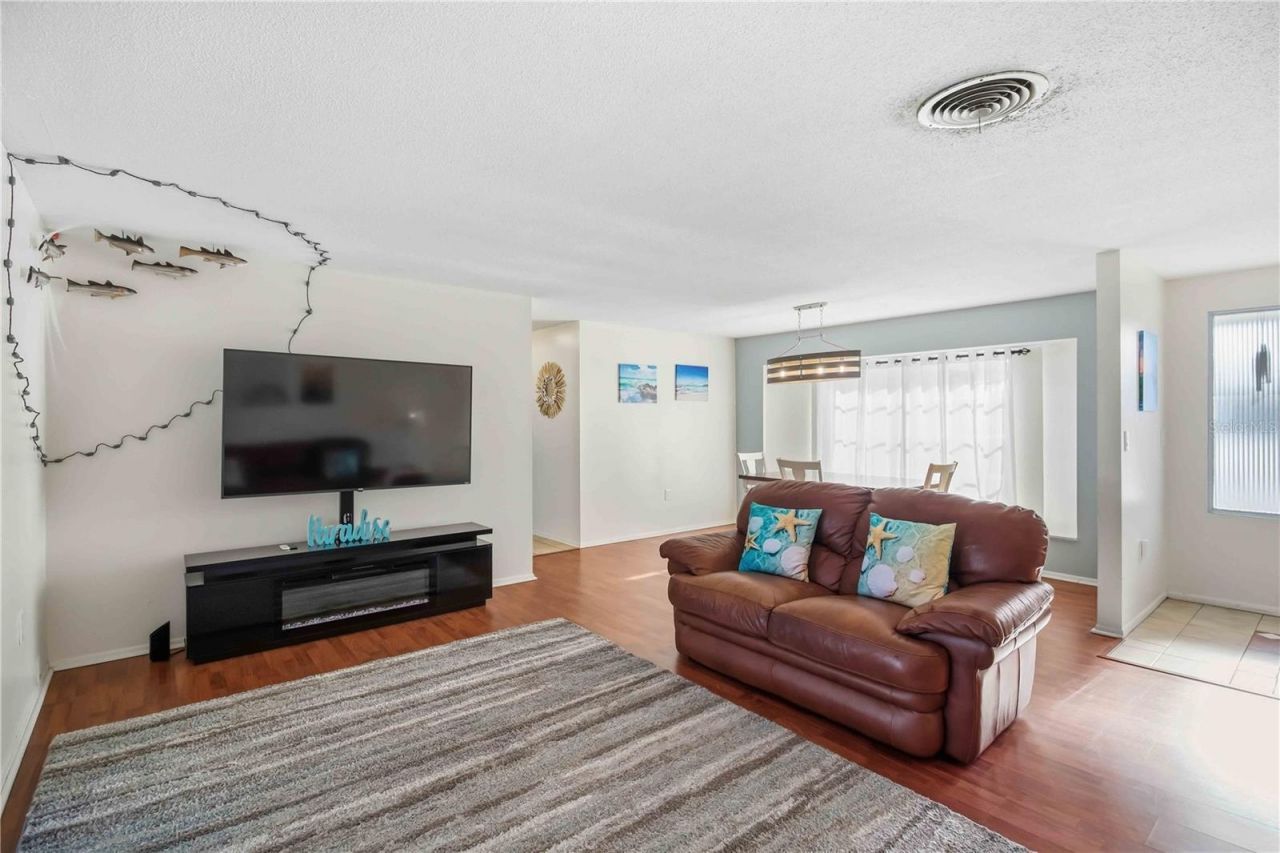 4012 99th Street W, Bradenton, FL 34210 Photo