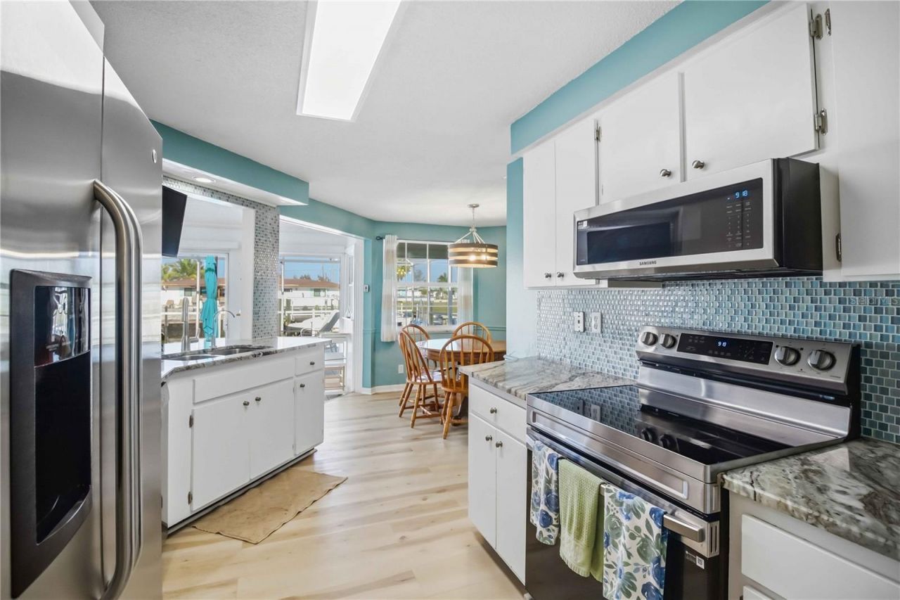 4012 99th Street W, Bradenton, FL 34210 Photo