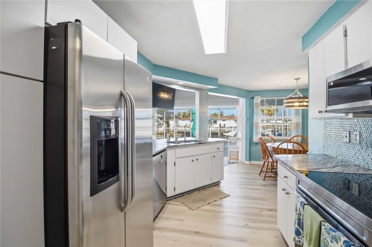 4012 99th Street W, Bradenton, FL 34210 Photo