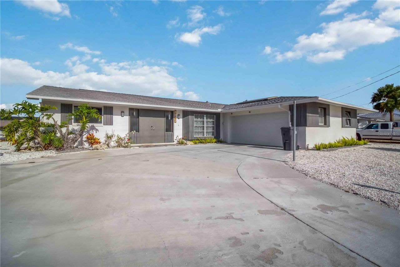 4012 99th Street W, Bradenton, FL 34210 Photo