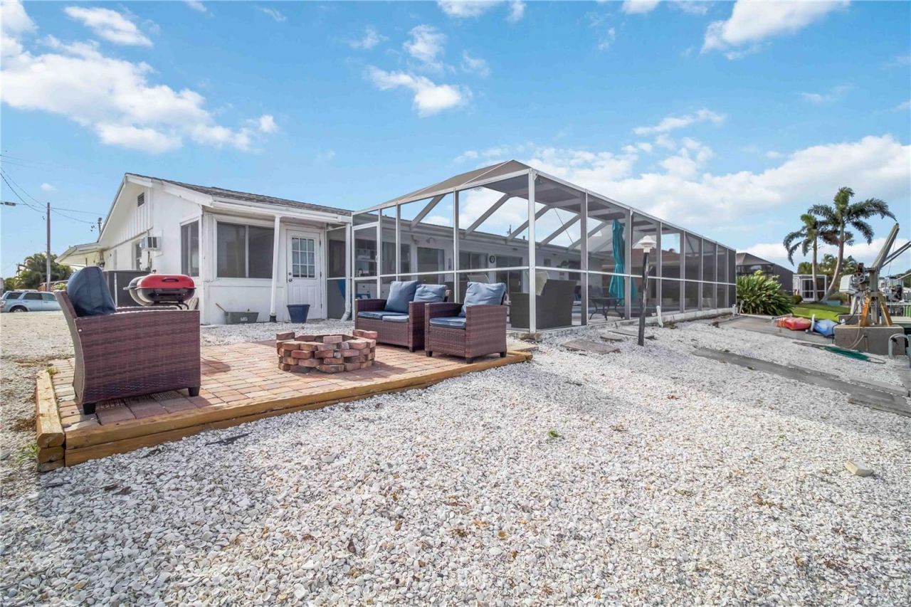 4012 99th Street W, Bradenton, FL 34210 Photo