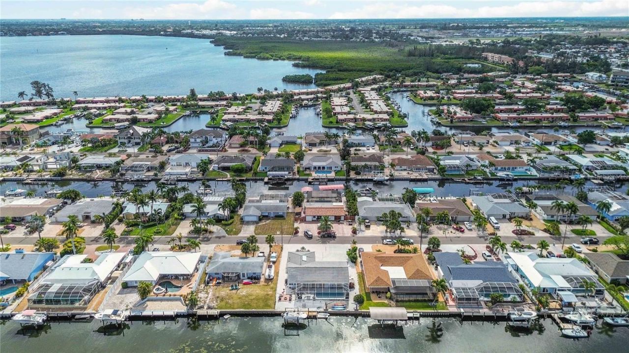 4012 99th Street W, Bradenton, FL 34210 Photo