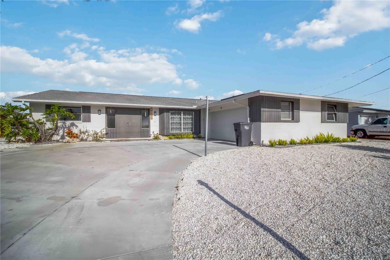 4012 99th Street W, Bradenton, FL 34210 Photo