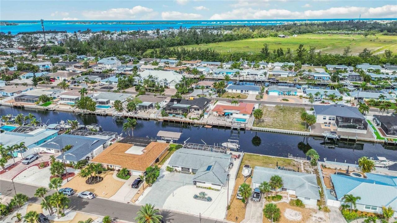 4012 99th Street W, Bradenton, FL 34210 Photo