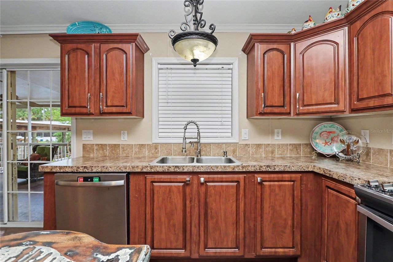 56348 Maple Road , Astor, FL 32102 Photo