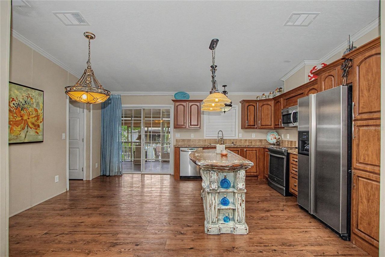 56348 Maple Road , Astor, FL 32102 Photo