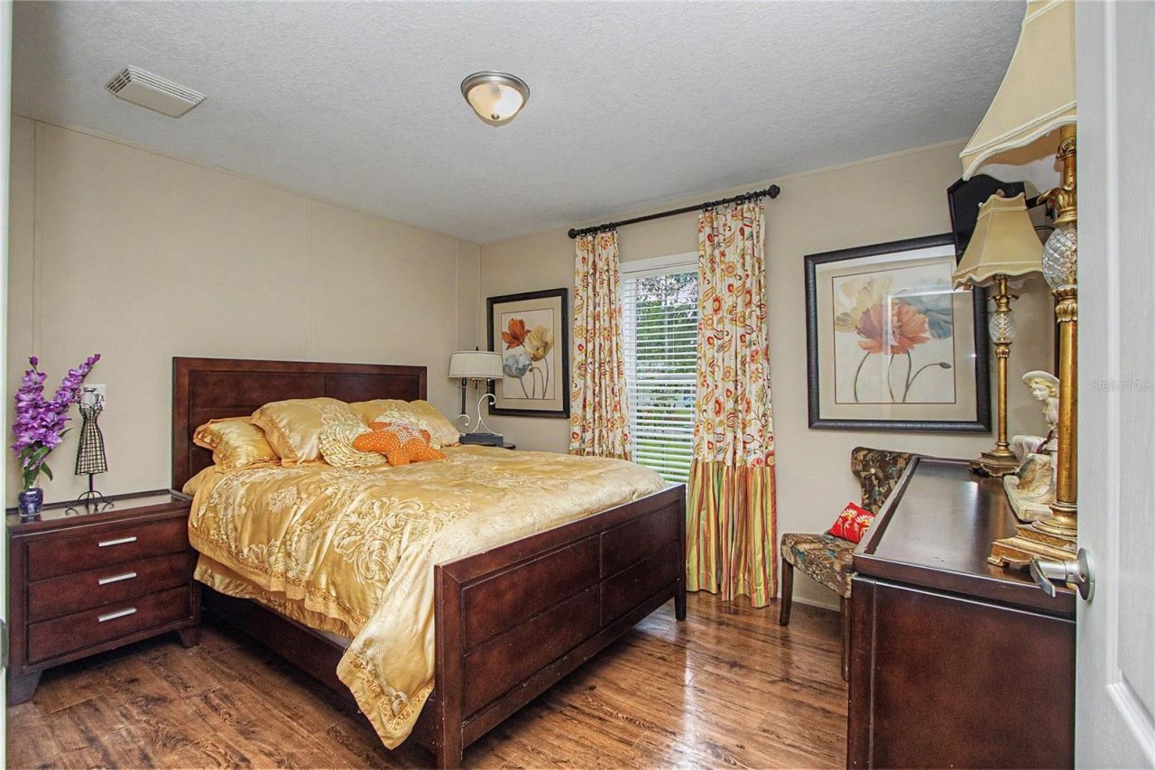 56348 Maple Road , Astor, FL 32102 Photo