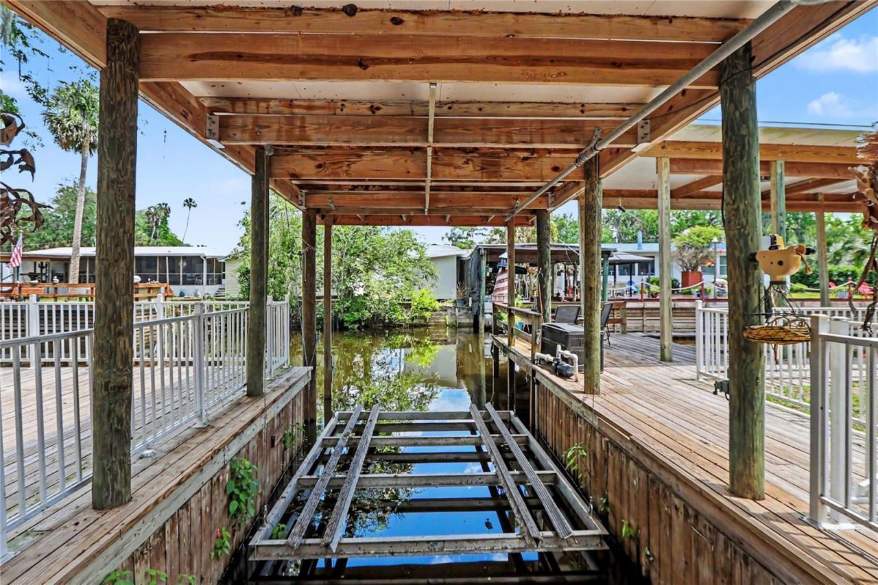 56348 Maple Road , Astor, FL 32102 Photo