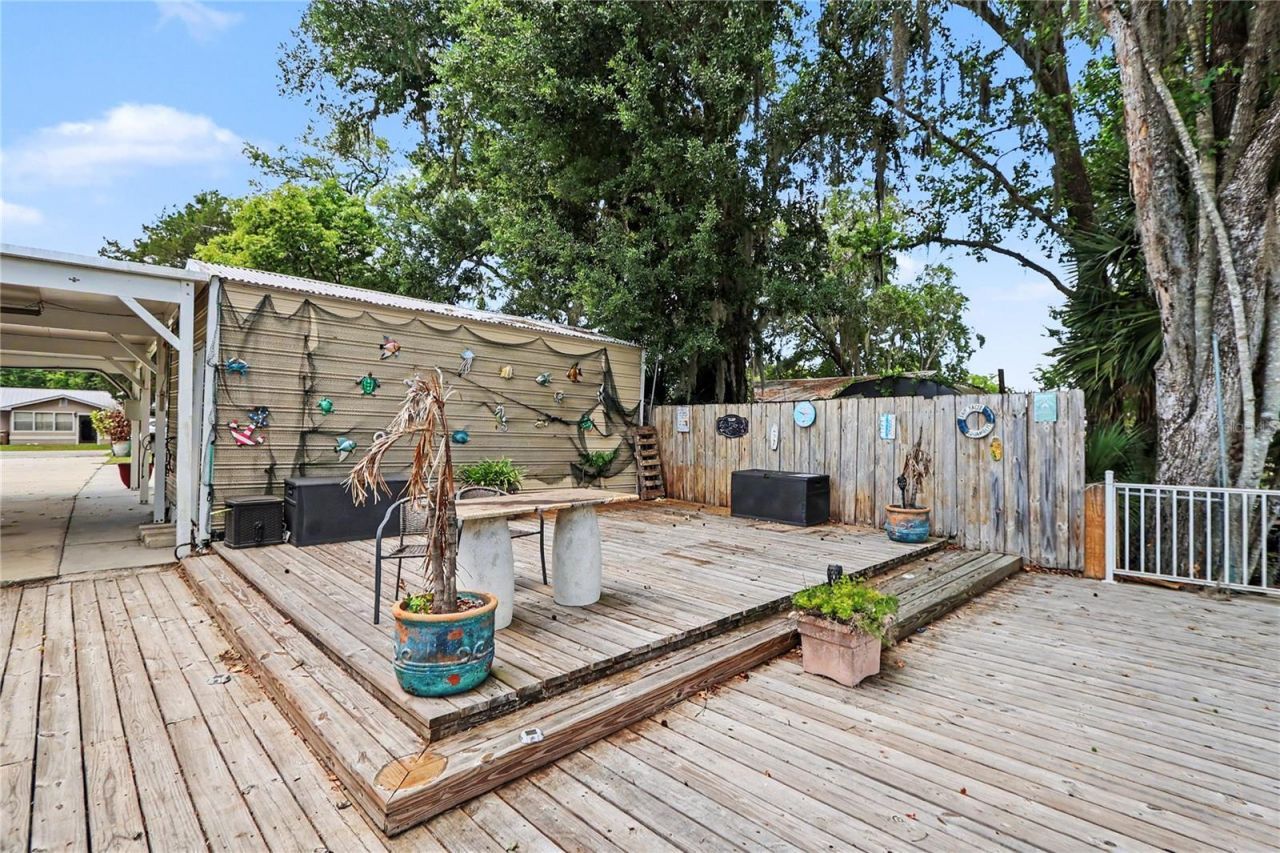 56348 Maple Road , Astor, FL 32102 Photo