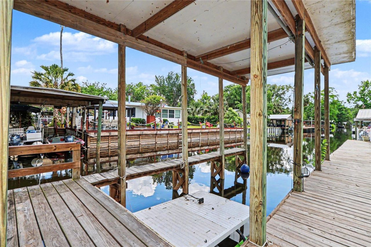 56348 Maple Road , Astor, FL 32102 Photo