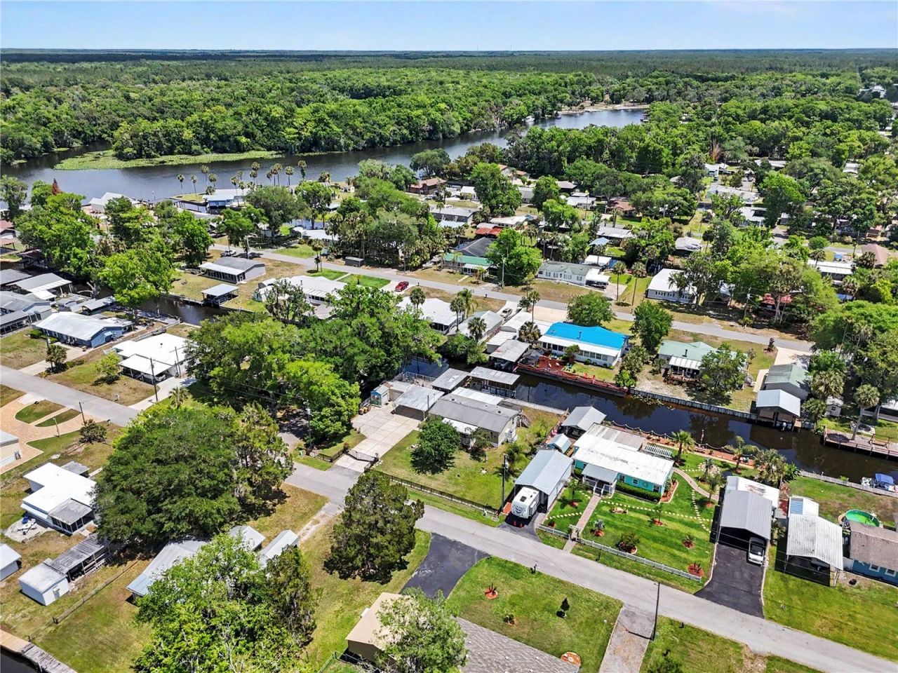 56348 Maple Road , Astor, FL 32102 Photo