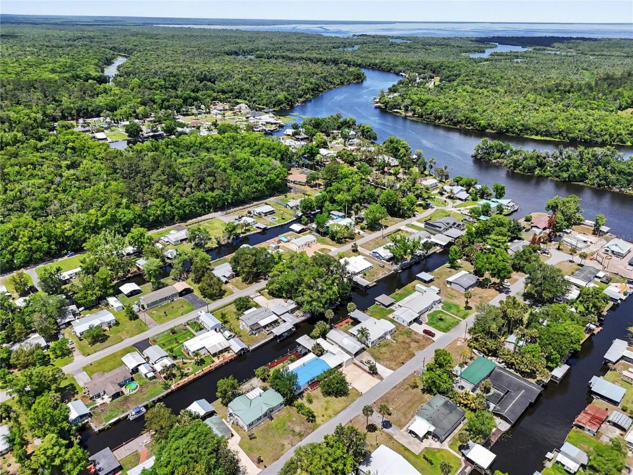 56348 Maple Road , Astor, FL 32102 Photo