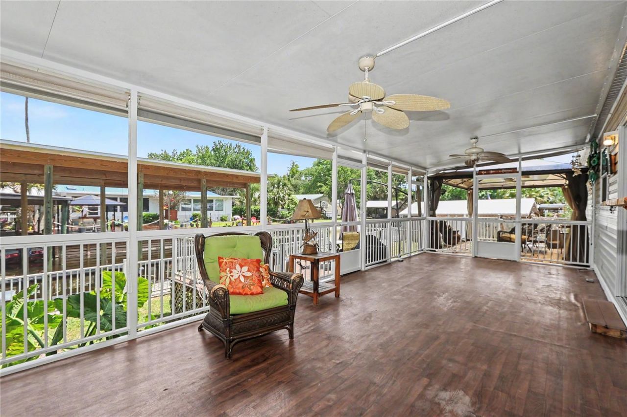 56348 Maple Road , Astor, FL 32102 Photo