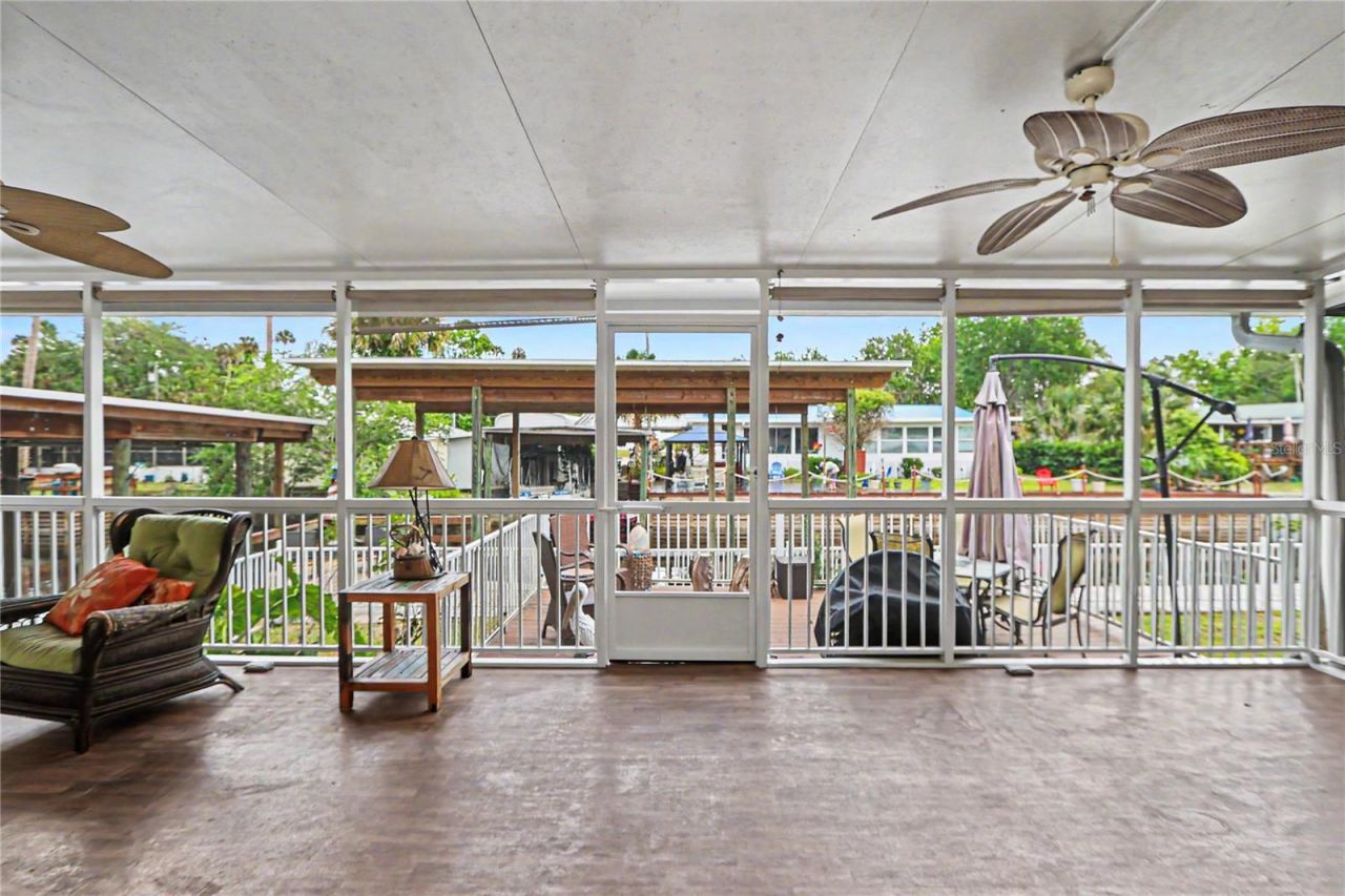 56348 Maple Road , Astor, FL 32102 Photo