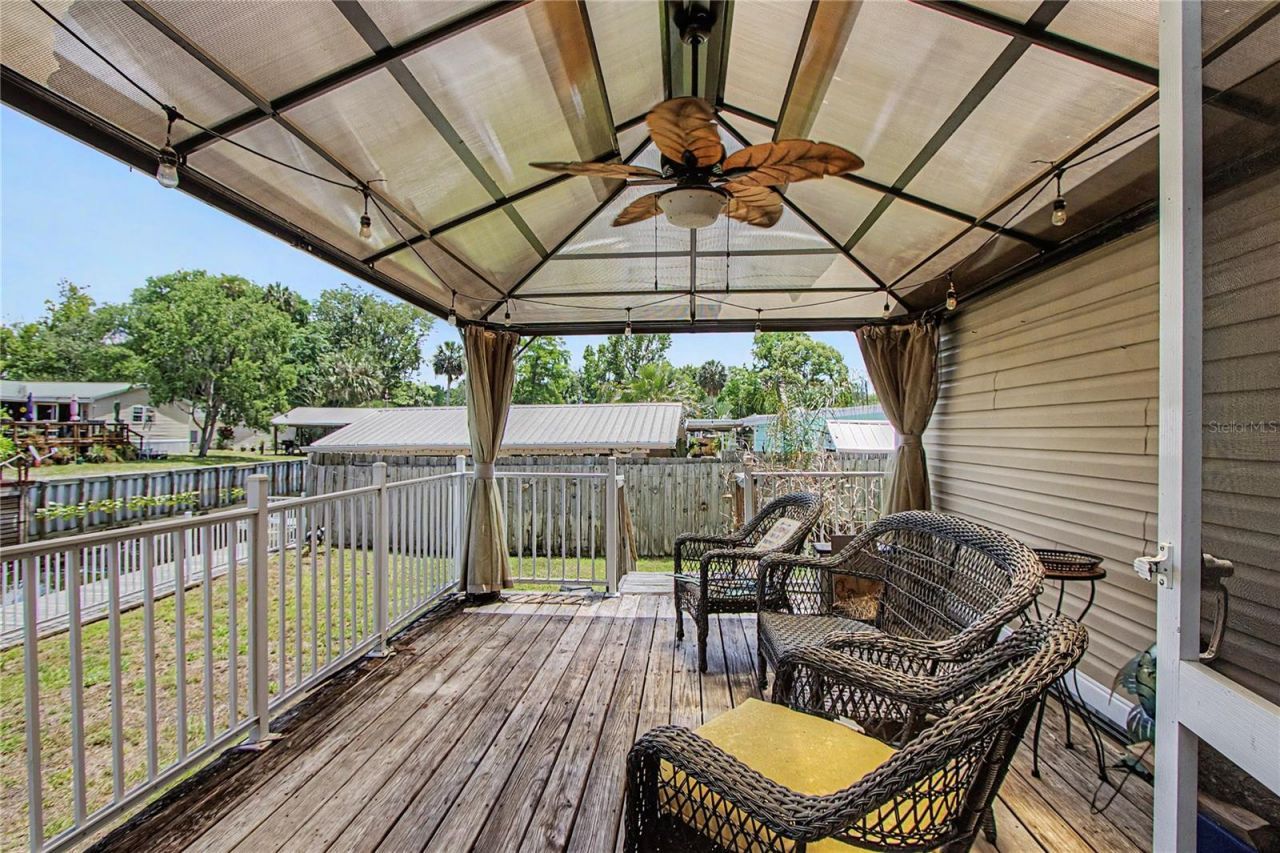 56348 Maple Road , Astor, FL 32102 Photo