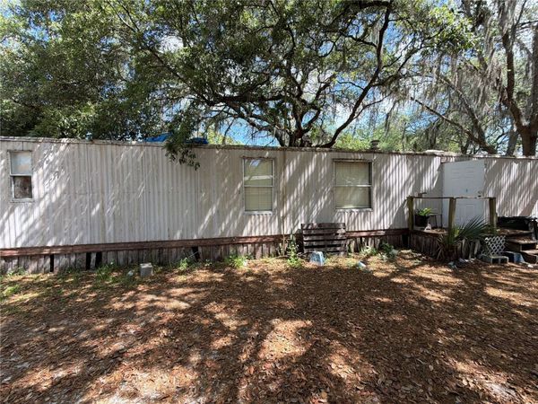 112 IVANHOE DRIVE , SATSUMA, FL 32189