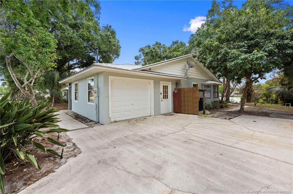 7005 Salerno Road, Fort Pierce, FL 34951 Photo