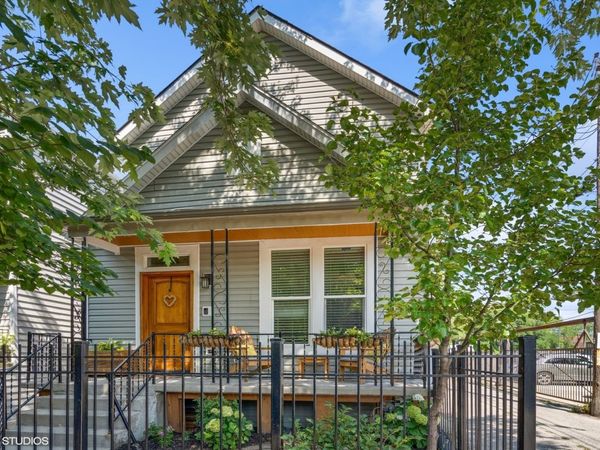 2760 W St Mary Street , Chicago, IL 60647