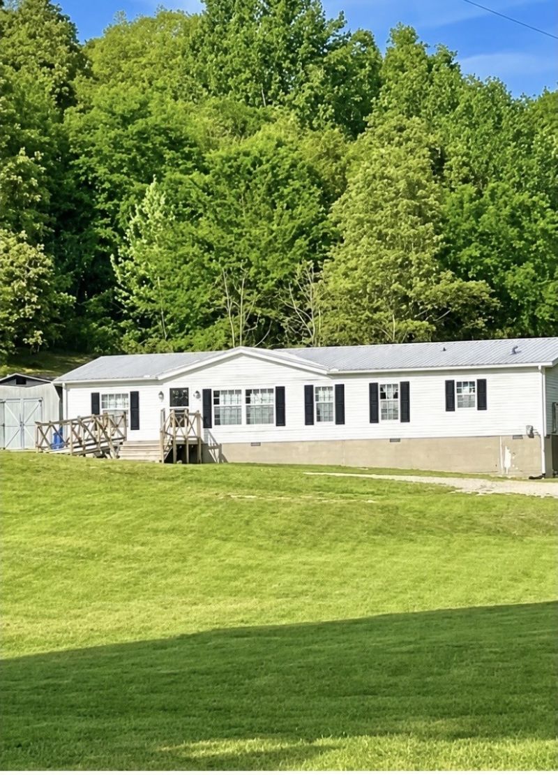 2450 W Leatherwood Rd Cumberland Furnace, TN 37051