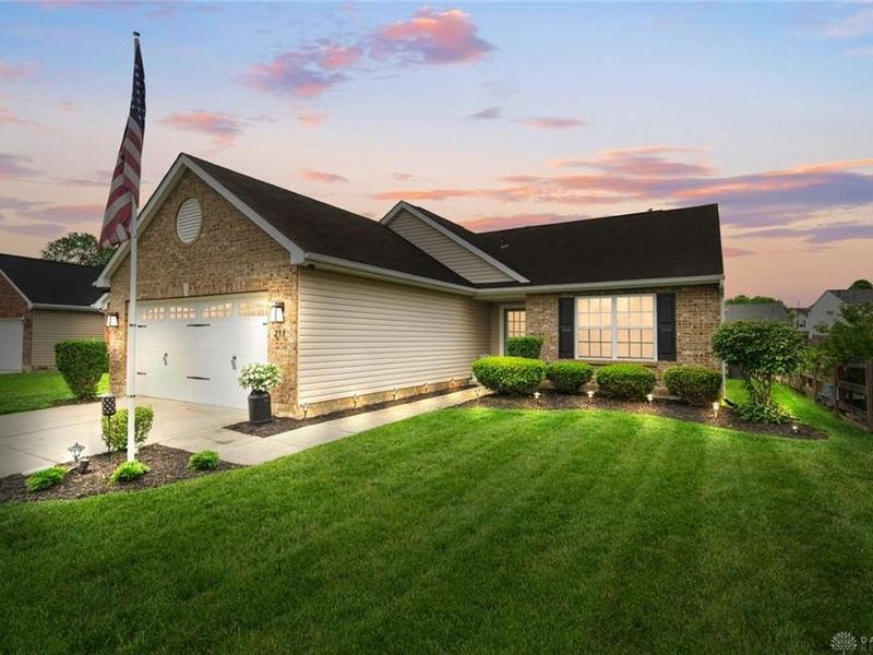211 Blue Quail Place, Trenton, OH 45067 Photo 1