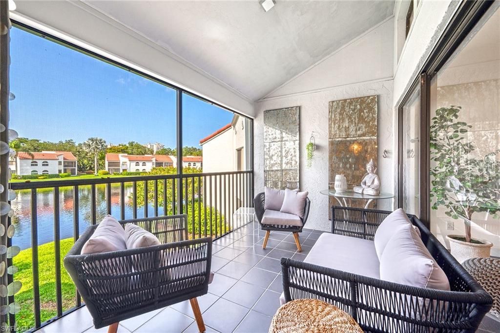 577 Beachwalk Cir, Unit R203, Naples, FL 34108 Photo