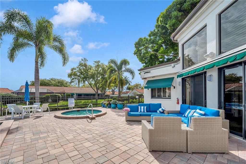 577 Beachwalk Cir, Unit R203, Naples, FL 34108 Photo