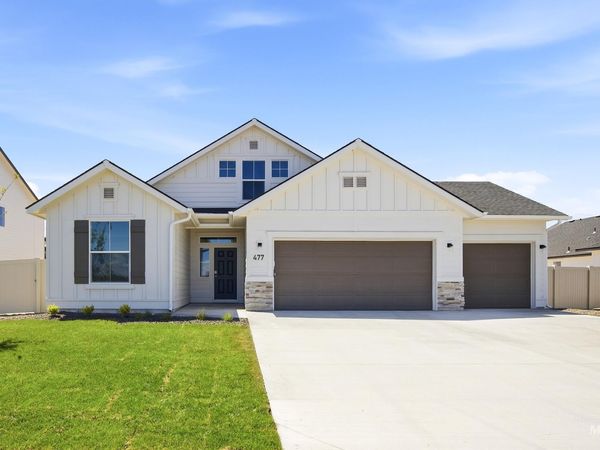 477 Waverly Ave, Middleton, ID 83644