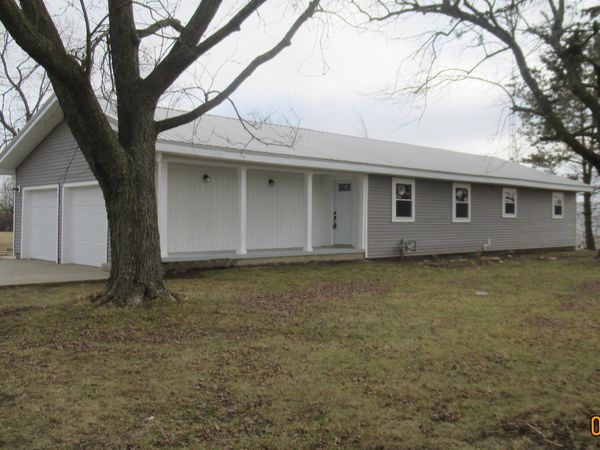 215 S 600 E Road, Marion, IN 46953