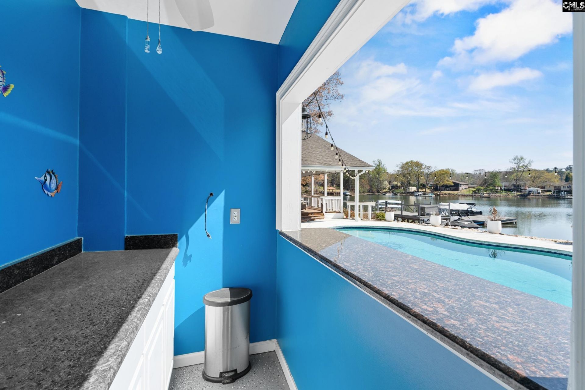 120 Blackburn Road  Photo 12