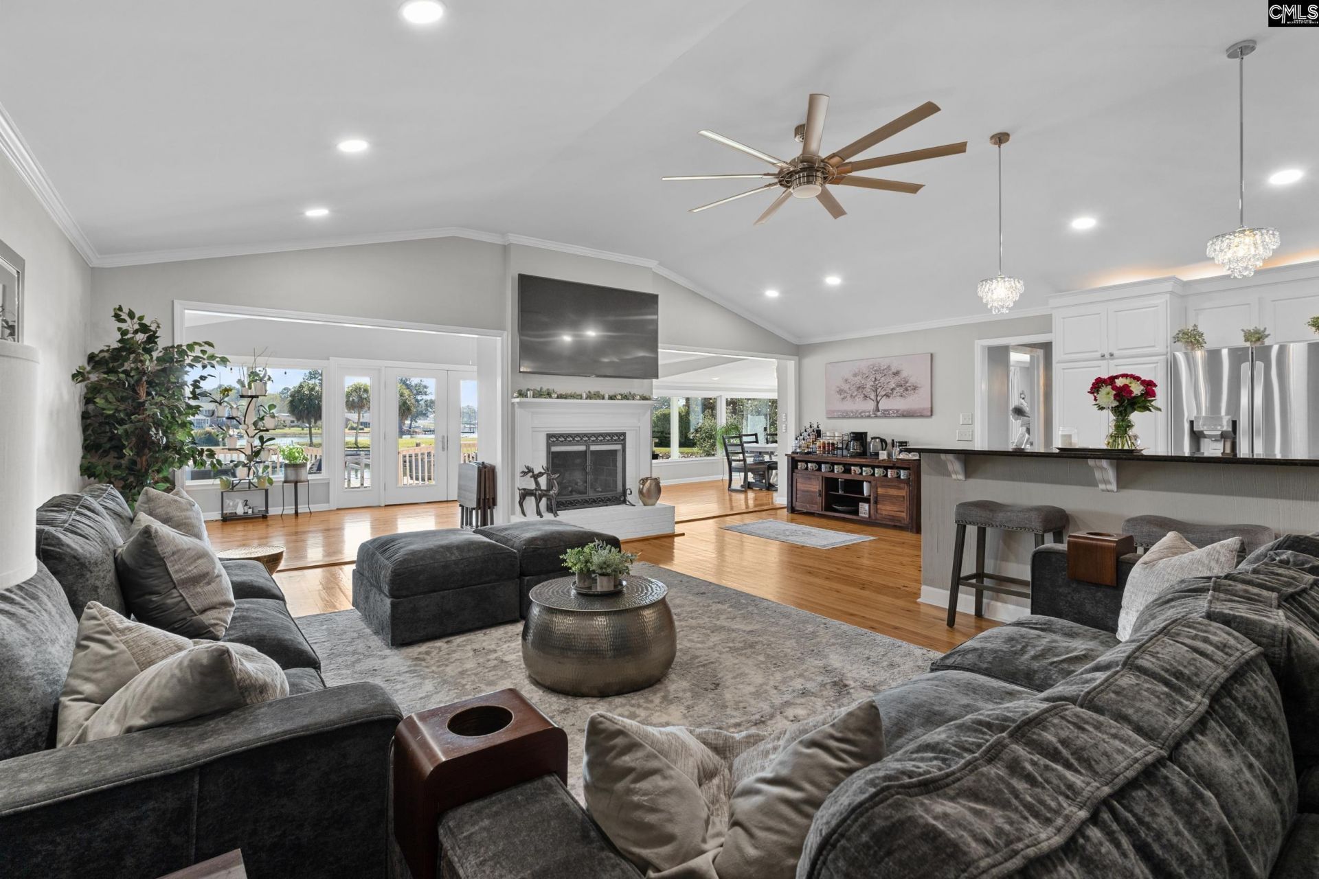 120 Blackburn Road Photo 23