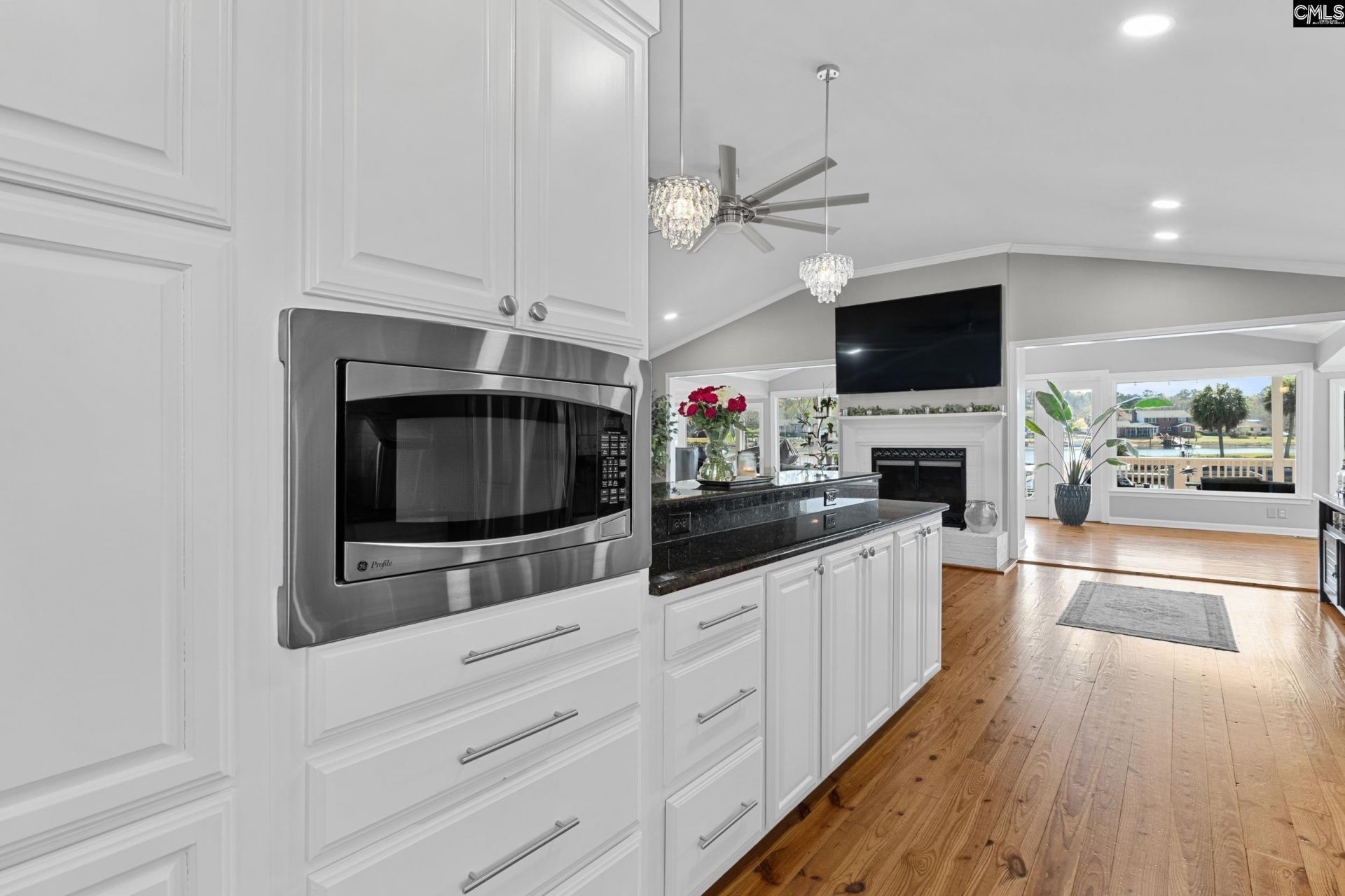 120 Blackburn Road Photo 28