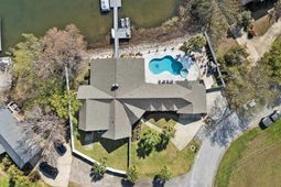 120 Blackburn Road photo 4