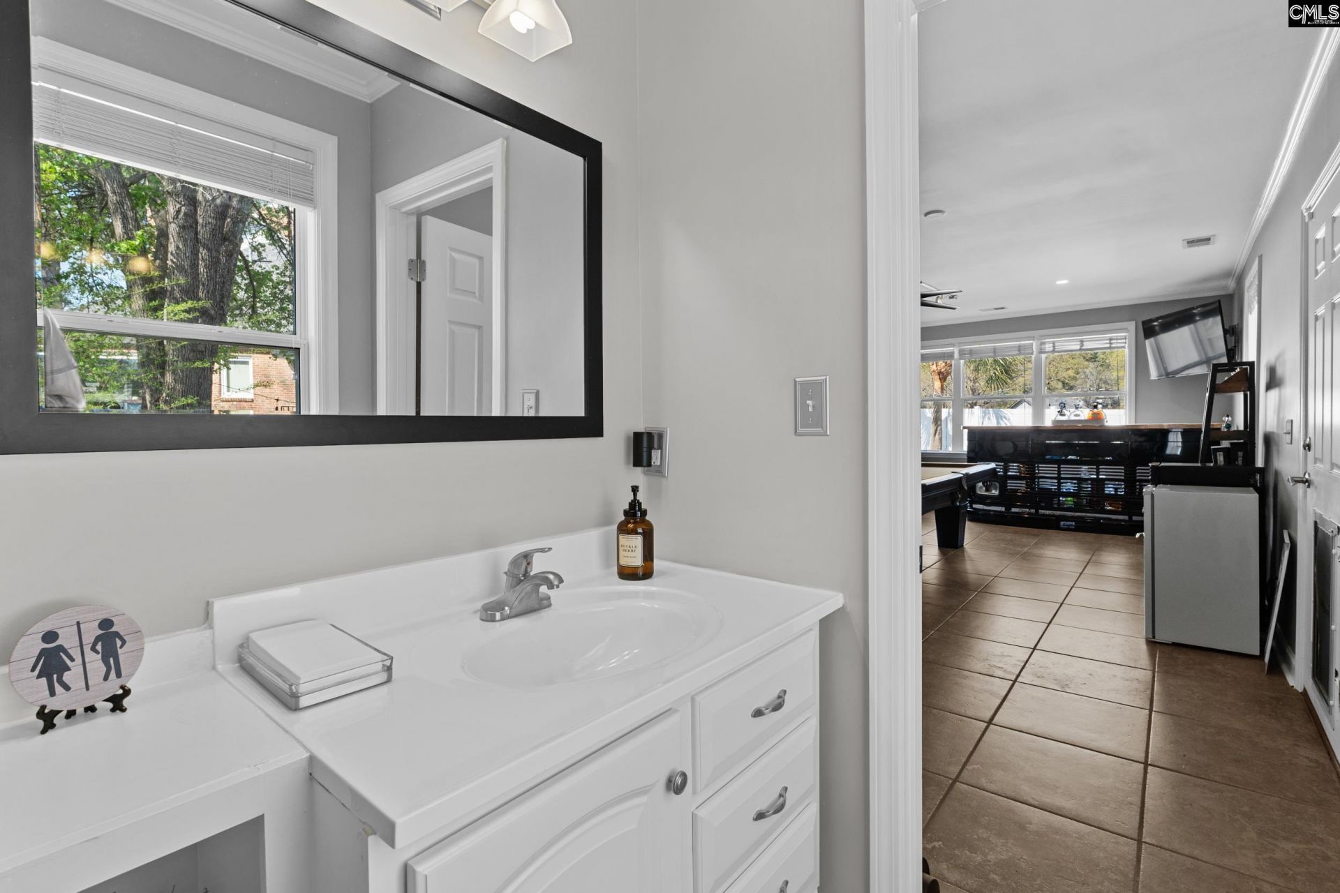 120 Blackburn Road Photo 36