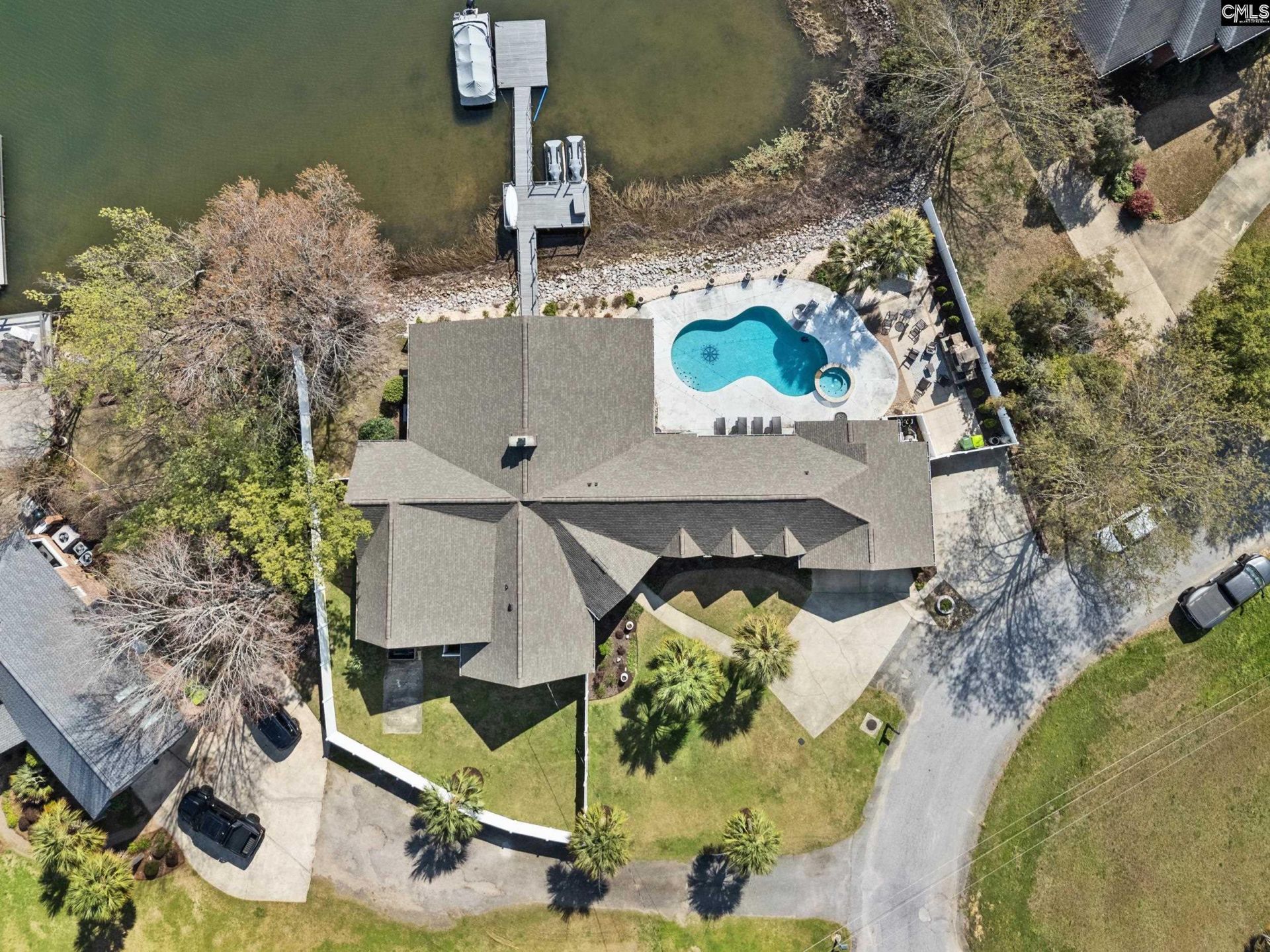 120 Blackburn Road  Photo 5