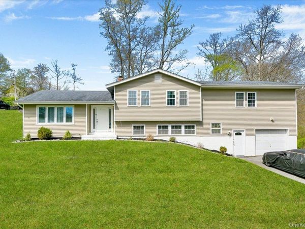 1 Forest Lane , Salisbury Mills, NY 12577