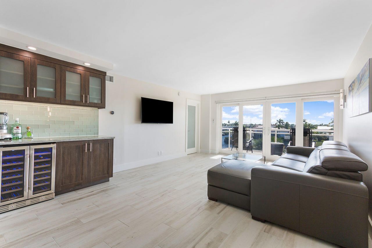 1160 Hillsboro Mile, Unit 305, Hillsboro Beach, FL 33062 Photo