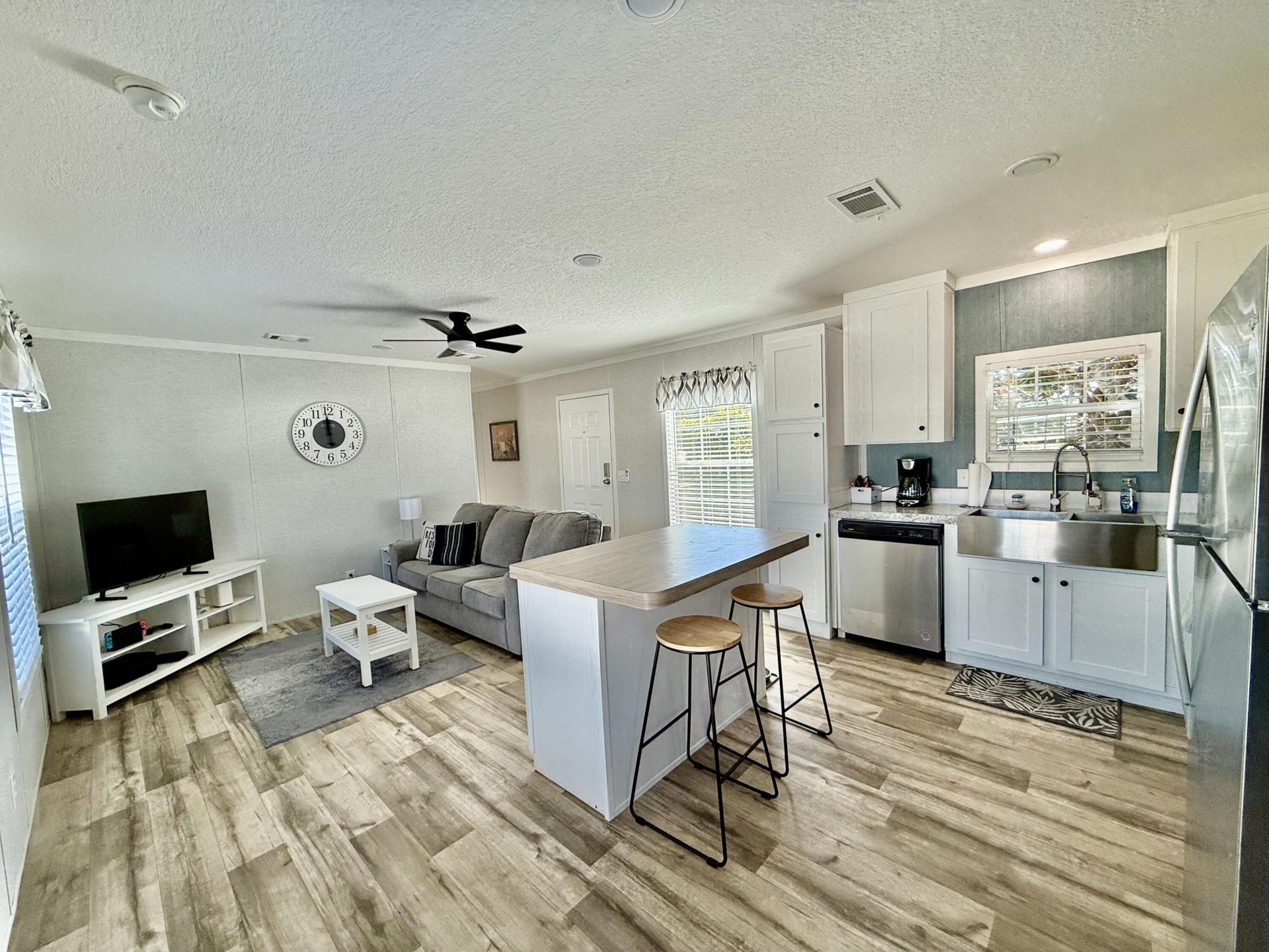 8002 SE Skylark Avenue, Hobe Sound, FL 33455 Photo
