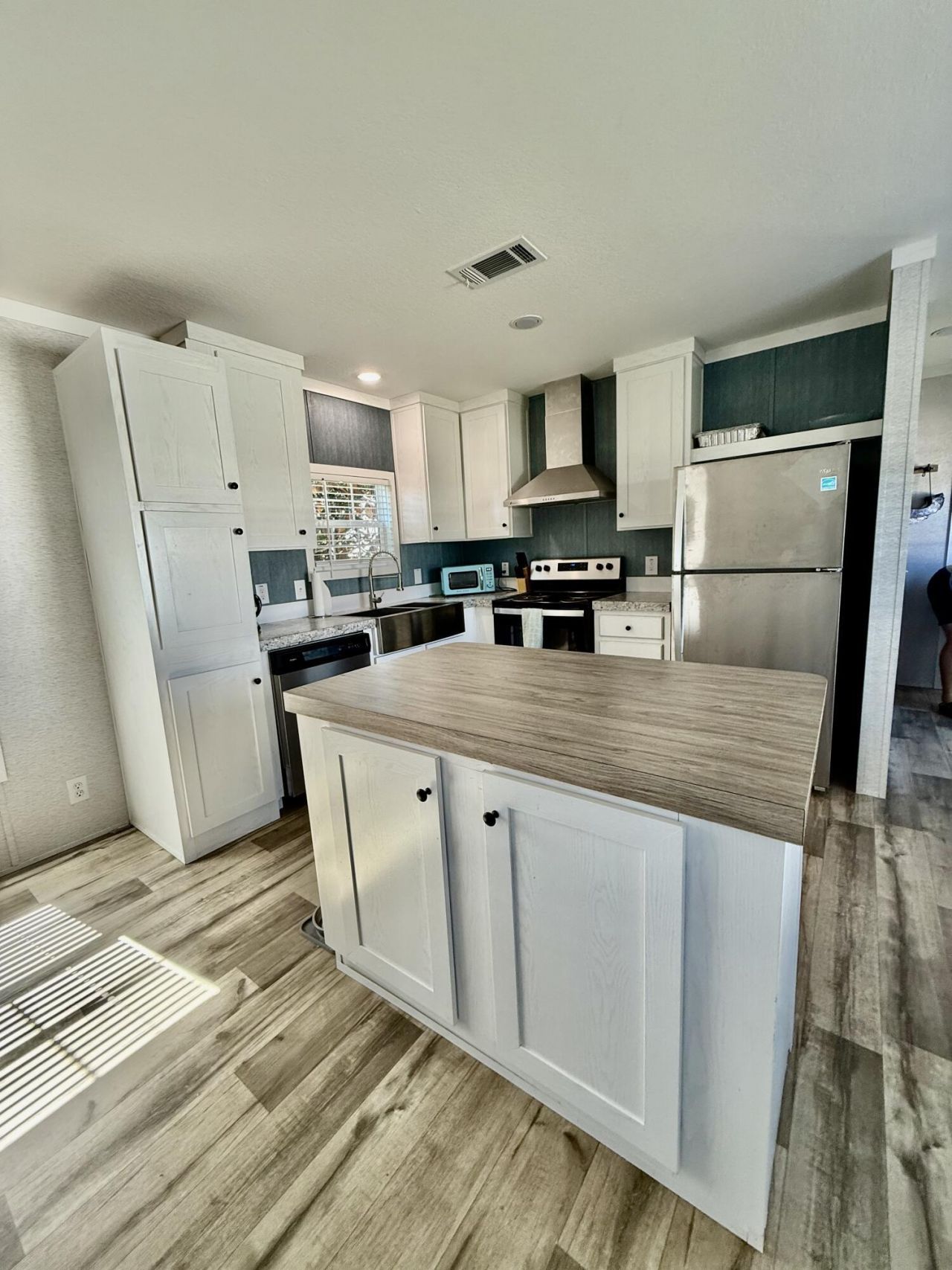 8002 SE Skylark Avenue, Hobe Sound, FL 33455 Photo