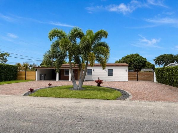 2742 Cherokee Court, West Palm Beach, FL 33406