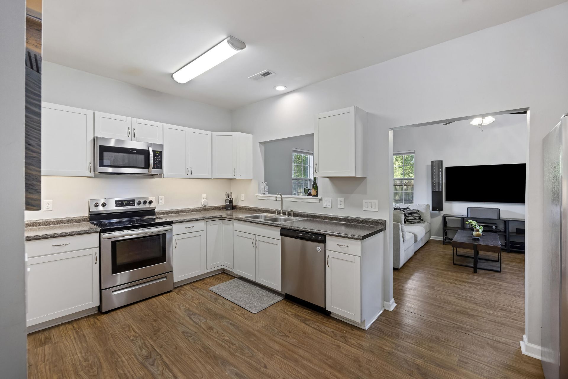 4117 Eastbury Court Photo 10