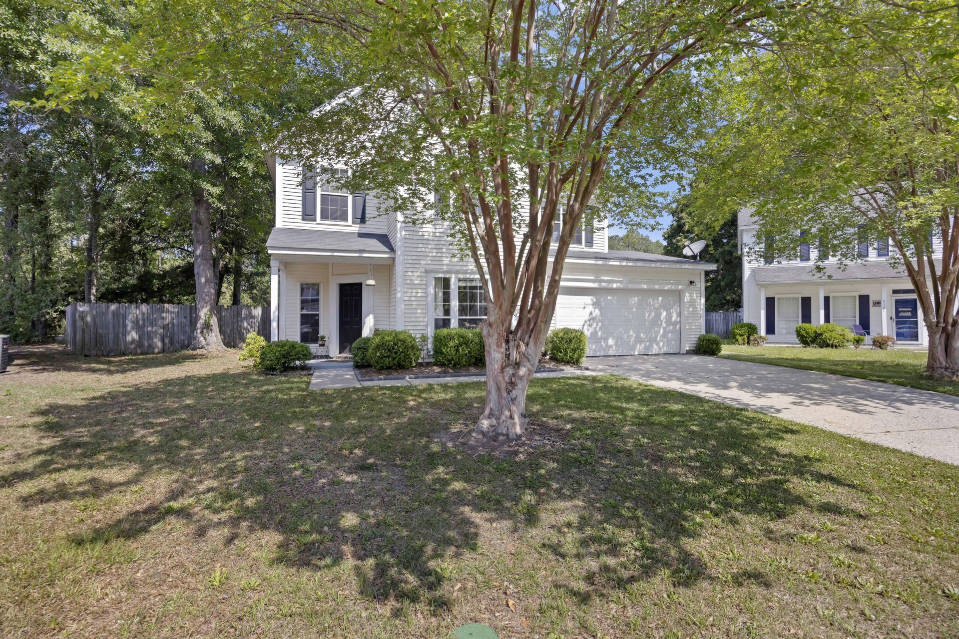 4117 Eastbury Court Photo 2
