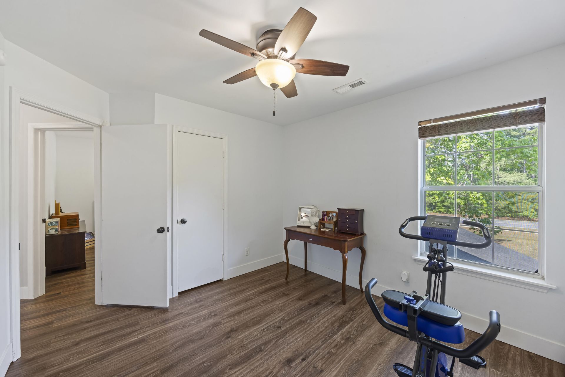 4117 Eastbury Court Photo 25