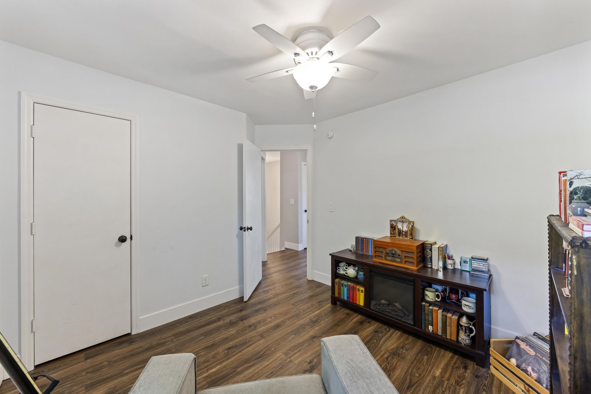 4117 Eastbury Court Photo 26