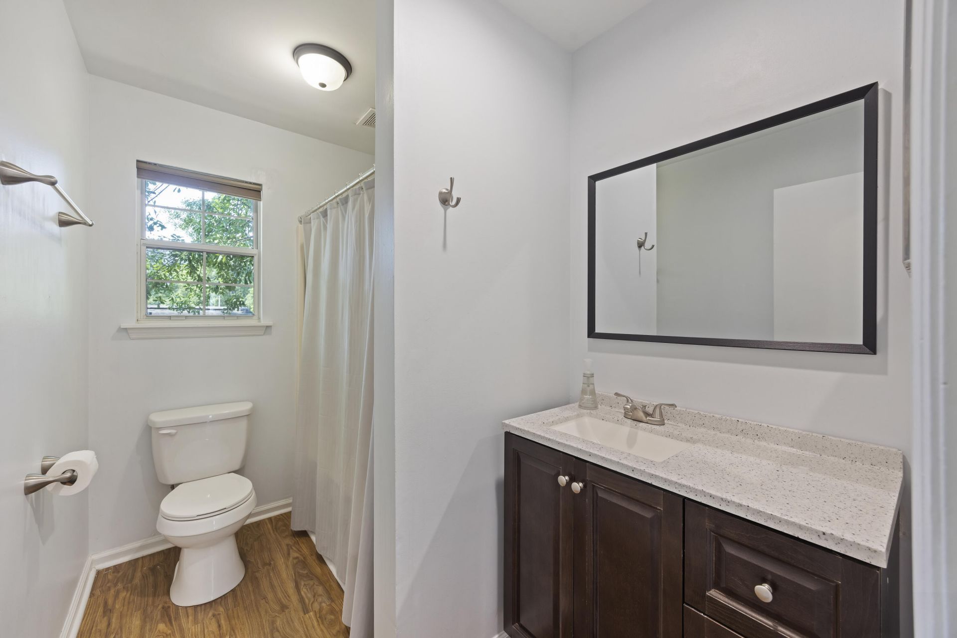 4117 Eastbury Court Photo 28