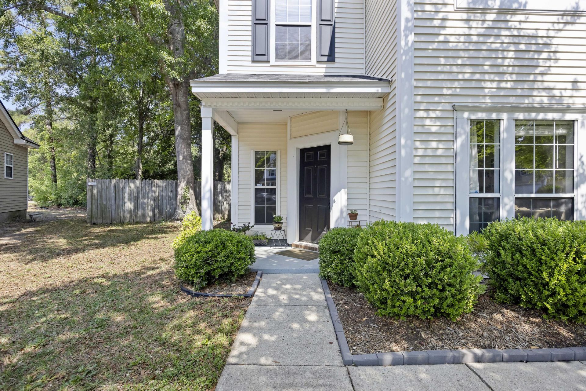 4117 Eastbury Court Photo 38
