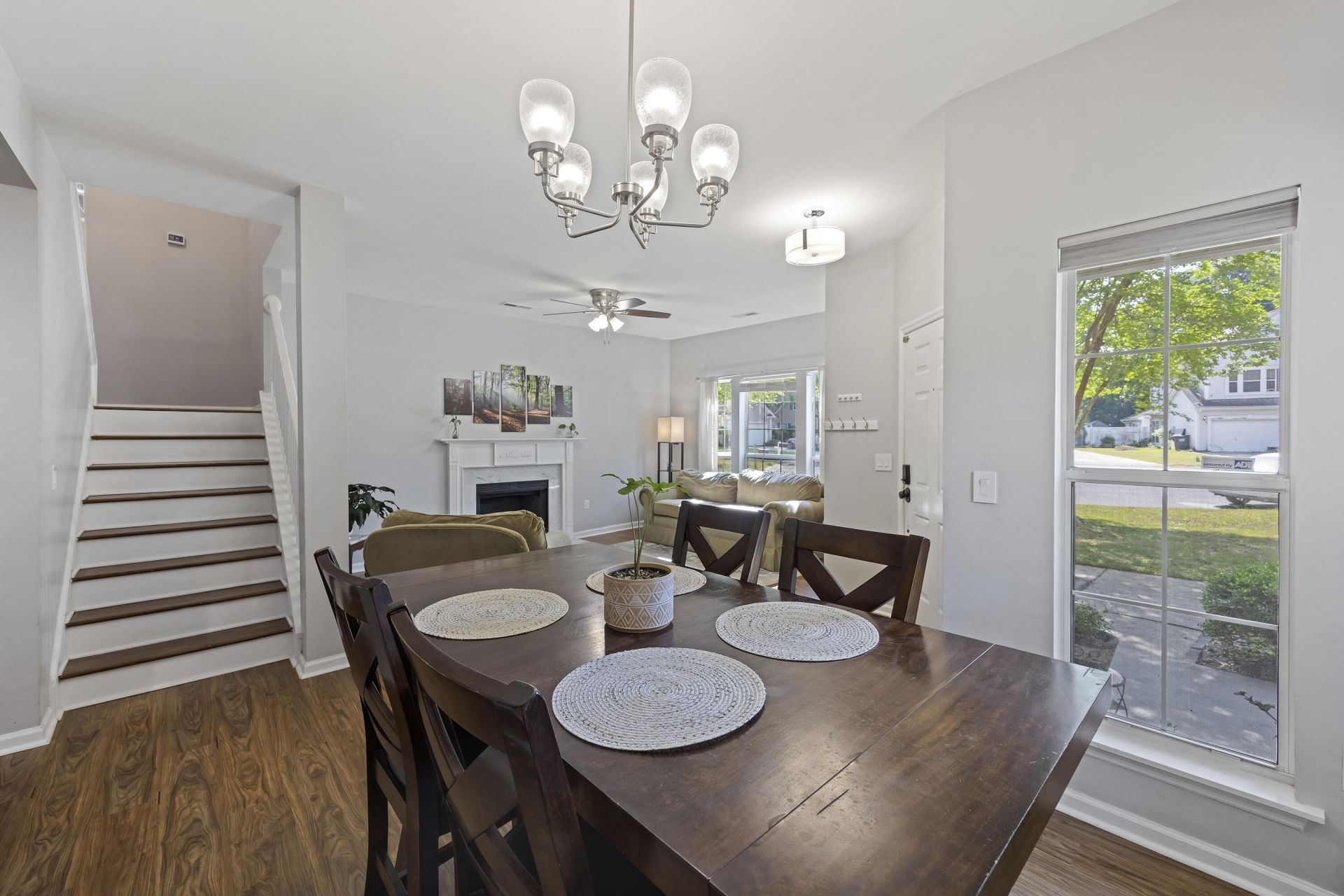4117 Eastbury Court Photo 6