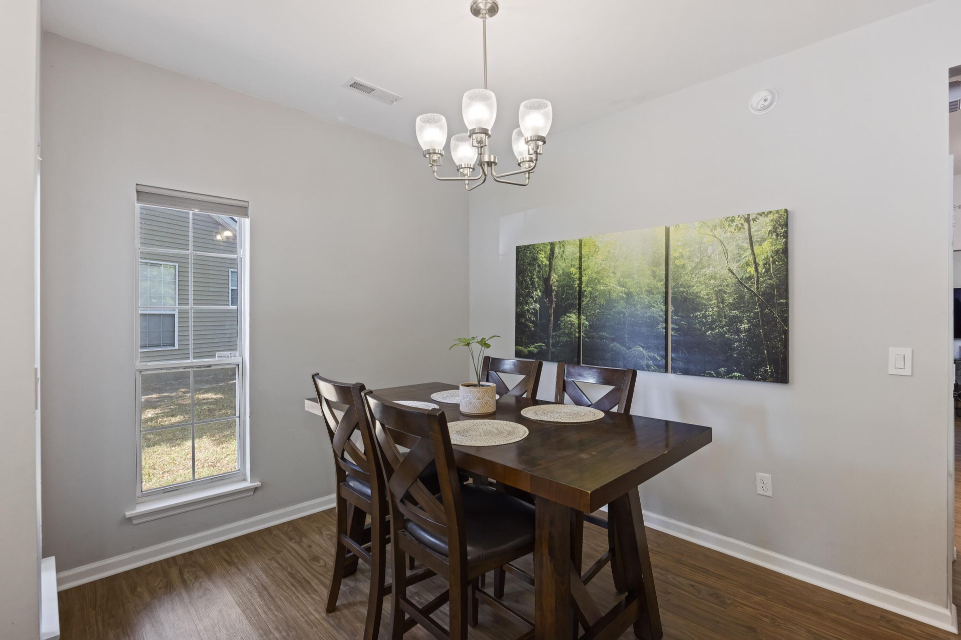 4117 Eastbury Court Photo 7