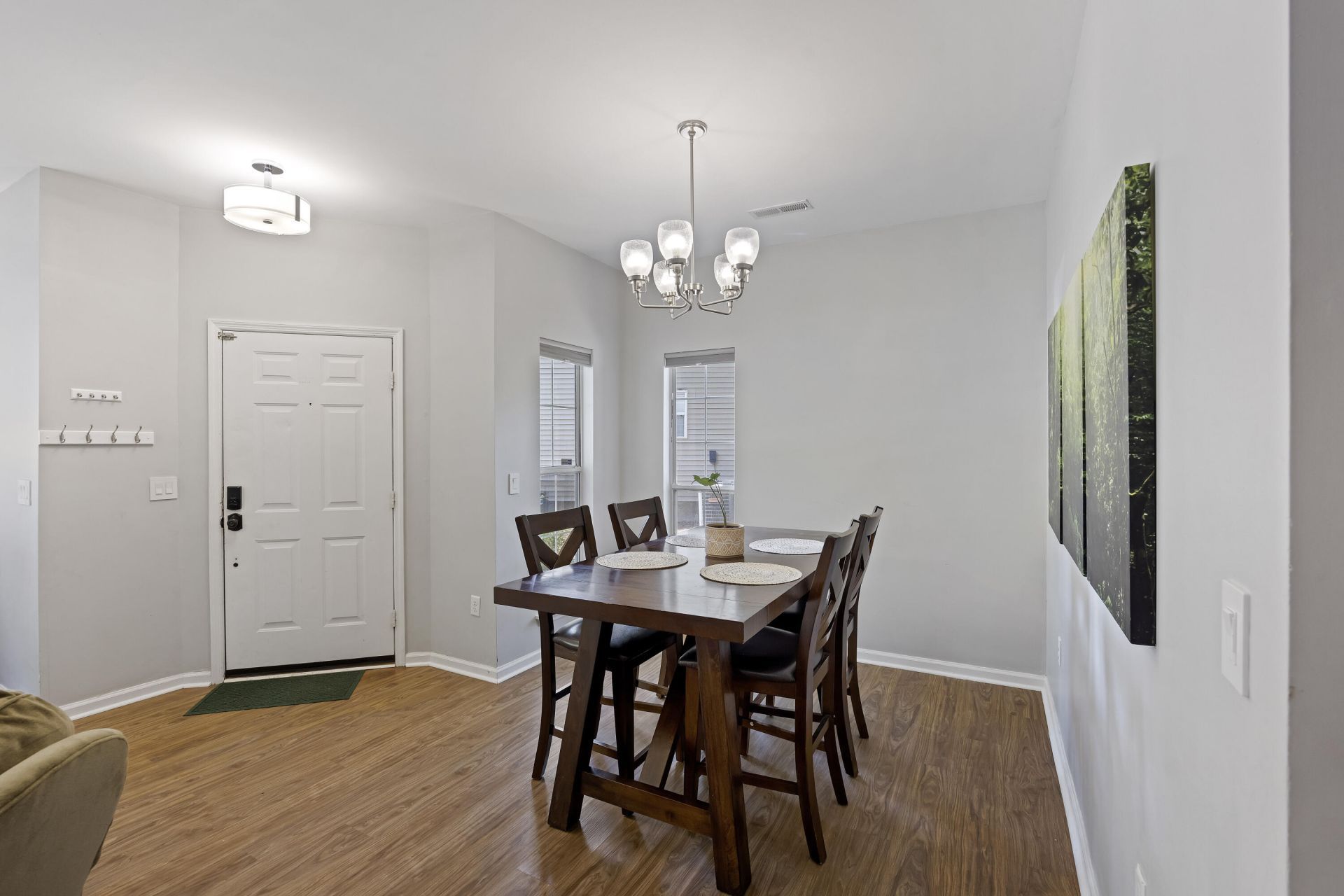 4117 Eastbury Court Photo 9