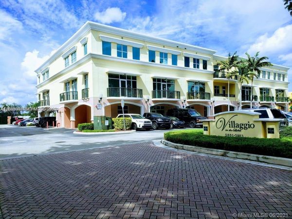5801 NW 151st St , Unit 101, Miami Lakes, FL 33014
