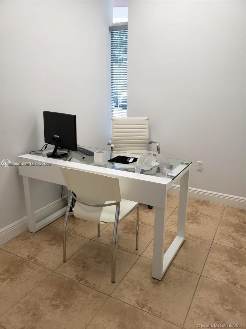 5801 NW 151st St , Unit 101, Miami Lakes, FL 33014 Photo